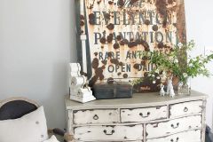 1586603074_Farmhouse-Bedroom-Ideas