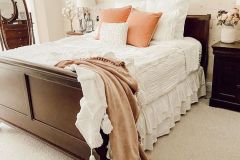 1588253802_Farmhouse-Bedroom-Ideas