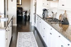 1593879683_Farmhouse-Kitchen-Ideas