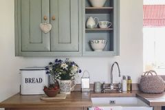 1595176937_Farmhouse-Kitchen-Ideas