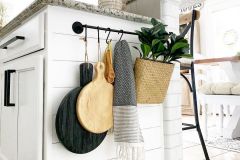 1595955259_Farmhouse-Kitchen-Ideas