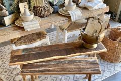 1589813006_Farmhouse-Table-Decor-Ideas