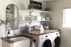 1590245680_Farmhouse-Table-Decor-Ideas