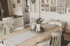 1592579898_Farmhouse-Table-Decor-Ideas