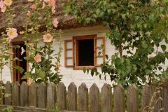 1596634843_Rustic-Farmhouse-Ideas